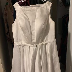 White satin vintage plus size wedding/rehearsal dinner/engagement party dress